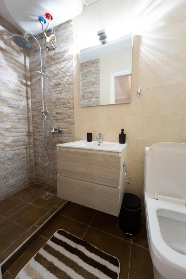 Plato'S Square Apartments Atena Exterior foto